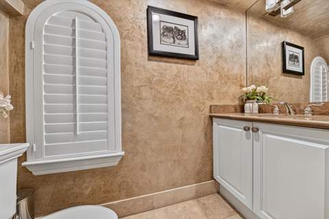31 SE 10th Avenue, Fort Lauderdale FL - photo 14 of 36