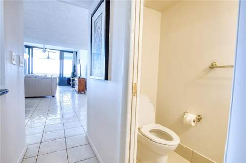 520 N Ocean Boulevard #13, Pompano Beach FL - photo 9 of 34