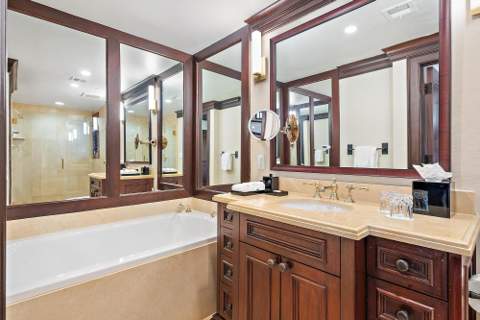 301 Australian Avenue #305, Palm Beach FL - photo 8 of 18