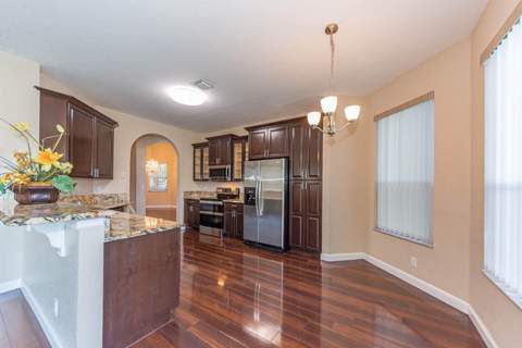6027 Arlington Way, Fort Pierce FL - photo 13 of 54