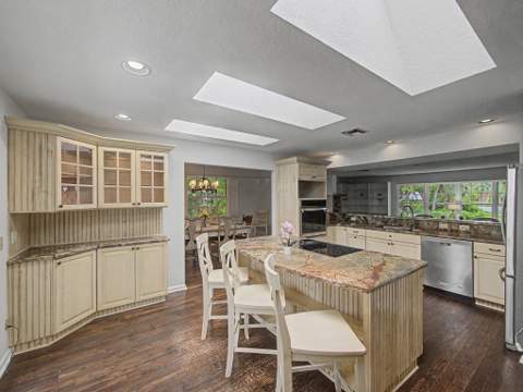 14 Emarita Way, Sewalls Point FL - photo 13 of 48