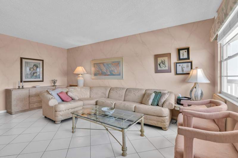 2 bedroom Condominium at 4053 Wolverton C, Wolverton At Century Village Condo, Boca Raton — photo 5