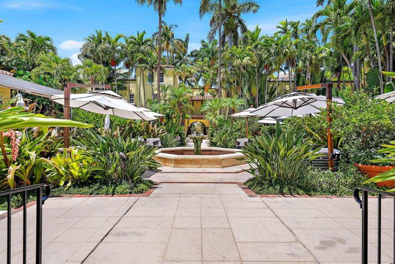 2 bedroom Condominium at 301 Australian Avenue #301, Brazilian Court Hotel And Condo, Palm Beach — photo 4