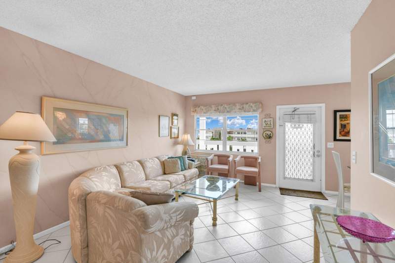 2 bedroom Condominium at 4053 Wolverton C, Wolverton At Century Village Condo, Boca Raton — photo 3