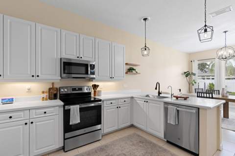 10731 SW Westlawn Boulevard, Port St. Lucie FL - photo 15 of 53