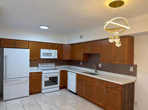 6583 Boulevard Of Champions, North Lauderdale FL - photo 10 of 42