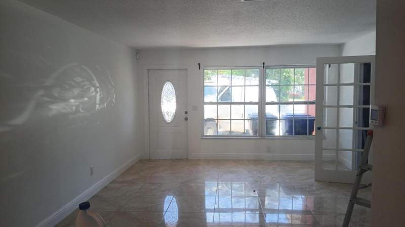 3 bedroom Single Family Residence at 6231 SW 9th Place, Kimberly Village Sec One, North Lauderdale — photo 2
