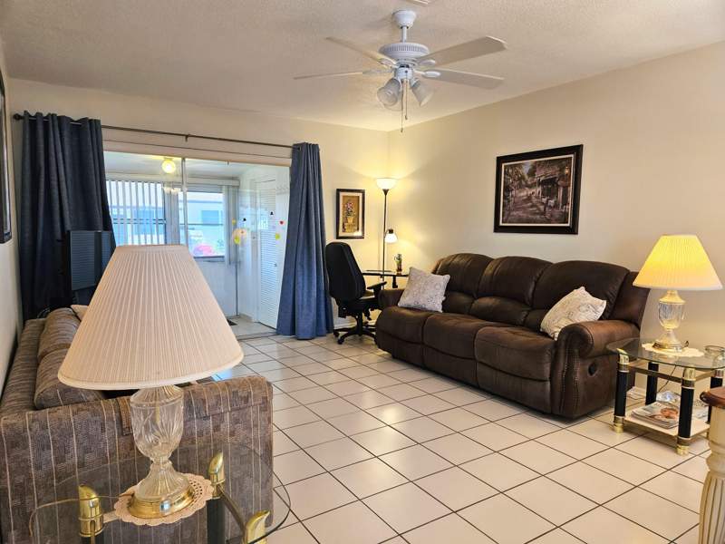 1 bedroom Villa at 2950 Crosley Drive #C, Cresthaven Villas Condo 18, West Palm Beach — photo 5