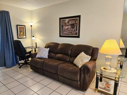 2950 Crosley Drive #C, West Palm Beach FL - photo 7 of 27