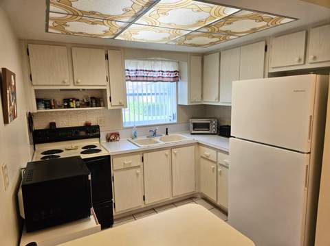 2950 Crosley Drive #C, West Palm Beach FL - photo 10 of 27