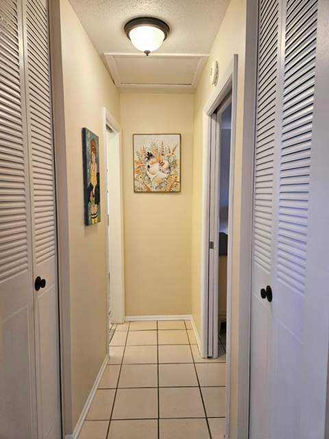 2950 Crosley Drive #C, West Palm Beach FL - photo 13 of 27