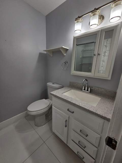 2148 Sherwood Forest Boulevard #4, West Palm Beach FL - photo 14 of 36