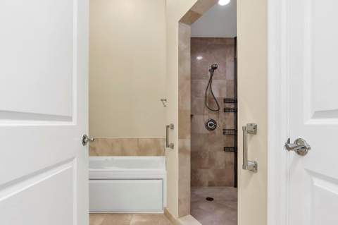16102 Emerald Estates Drive #108, Weston FL - photo 21 of 62