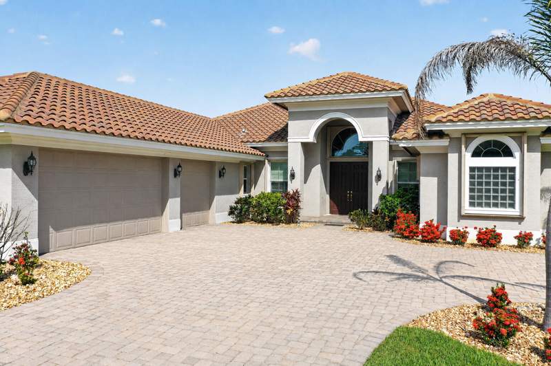 4 bedroom Single Family Residence at 9431 Meadowood Drive, Meadowood, Fort Pierce — photo 3