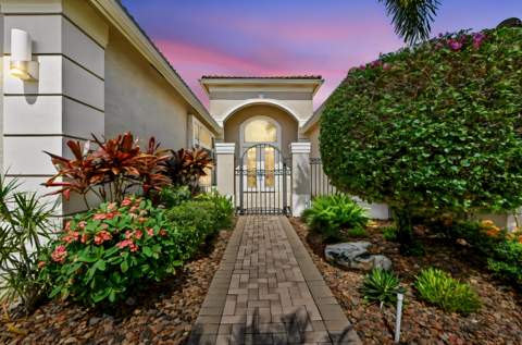 10540 Whitewind Circle, Boynton Beach FL - photo 6 of 48