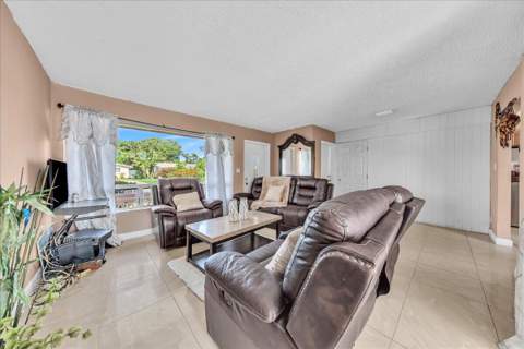 3560 NW 34th Way, Lauderdale Lakes FL - photo 9 of 35