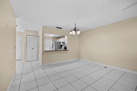 191 Mastic Tree Court, Royal Palm Beach FL - photo 20 of 45