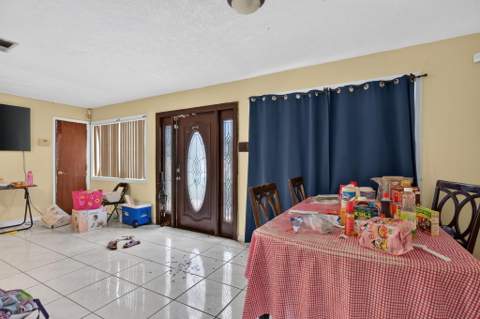 4390 NW 35th Avenue, Lauderdale Lakes FL - photo 11 of 29