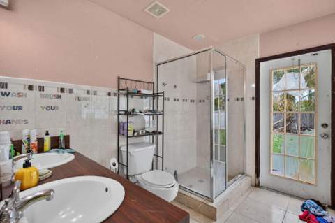 4390 NW 35th Avenue, Lauderdale Lakes FL - photo 19 of 29