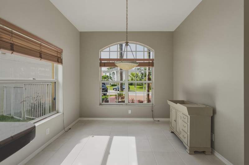 3 bedroom Single Family Residence at 10827 La Salinas Circle, Mission Bay Tr H Ph 2, Boca Raton — photo 4