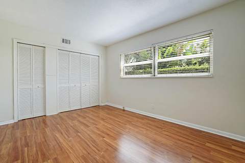 148 Yacht Club Drive #10, North Palm Beach FL - photo 8 of 17