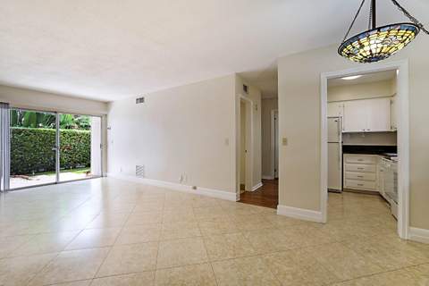 148 Yacht Club Drive #10, North Palm Beach FL - photo 14 of 17