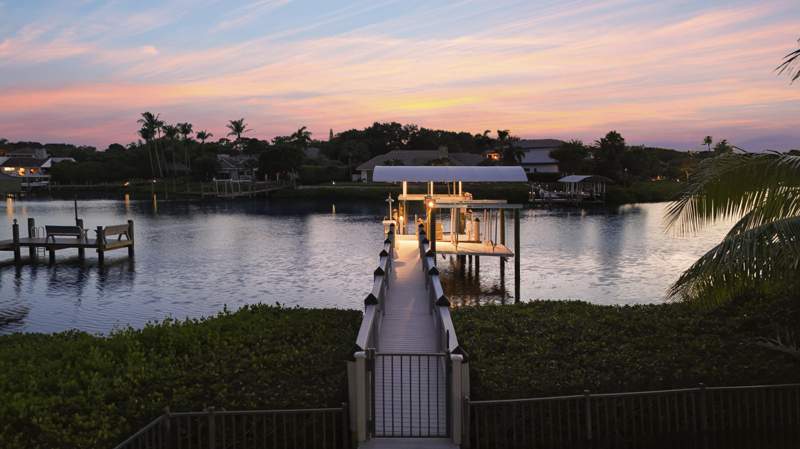 4 bedroom Single Family Residence at 18411 SE Lakeside Drive, River Ridge (Tequesta), Jupiter — photo 4