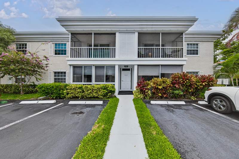 1 bedroom Condominium at 6345 Bay Club Drive #3, Bay Colony Club Condo, Fort Lauderdale — photo 2