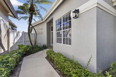 8387 Quail Meadow Way, West Palm Beach FL - photo 6 of 84
