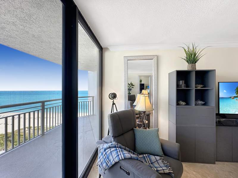 1 bedroom Condominium at 3000 N Ocean Drive #20 B, Tiara Cond, Singer Island — photo 4