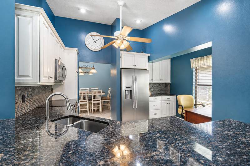 3 bedroom Single Family Residence at 5794 Lonewood Court, Woodland Estates, Jupiter — photo 5