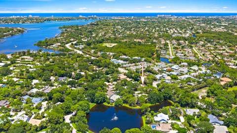 5794 Lonewood Court, Jupiter FL - photo 20 of 23