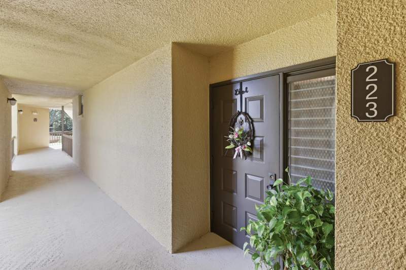 2 bedroom Condominium at 5344 Woodland Lakes Drive #223, Woodland Lakes, Palm Beach Gardens — photo 4
