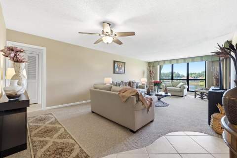 5344 Woodland Lakes Drive #223, Palm Beach Gardens FL - photo 6 of 42