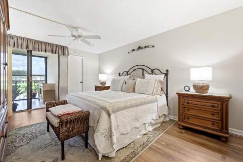 5344 Woodland Lakes Drive #223, Palm Beach Gardens FL - photo 14 of 42