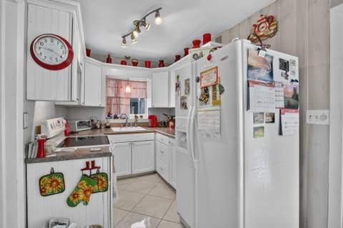 4760 NE 5th Avenue, Oakland Park FL - photo 14 of 39