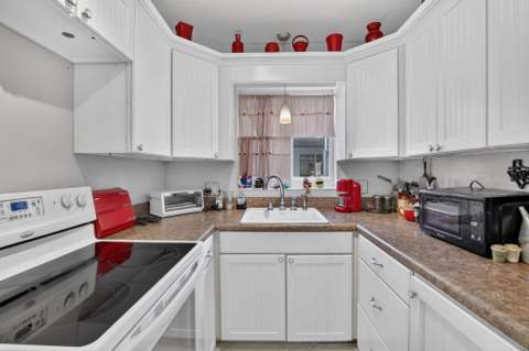 4760 NE 5th Avenue, Oakland Park FL - photo 12 of 39
