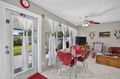 4760 NE 5th Avenue, Oakland Park FL - photo 16 of 39