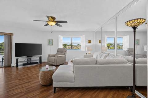 313 Lake Circle #316, North Palm Beach FL - photo 24 of 51