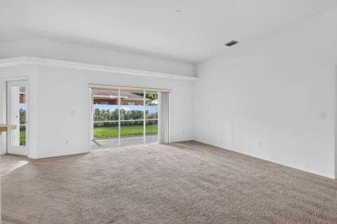 8253 Sand Pine Circle, Port St. Lucie FL - photo 11 of 46