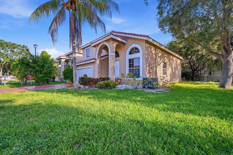 4 bedroom Single Family Residence at 306 NW 115th Way, Summer Wind, Coral Springs — photo 5