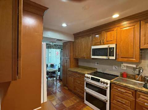 6008 NW 1st Street, Margate FL - photo 8 of 8