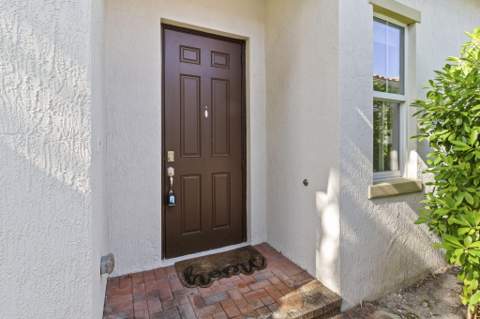 5319 Falcon Trail, Davie FL - photo 7 of 70