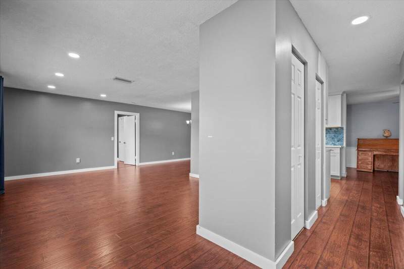 4 bedroom Single Family Residence at 7423 Oakmont Drive, Palm Beach Natl Golf And Country Club Estates 2, Greenacres — photo 4