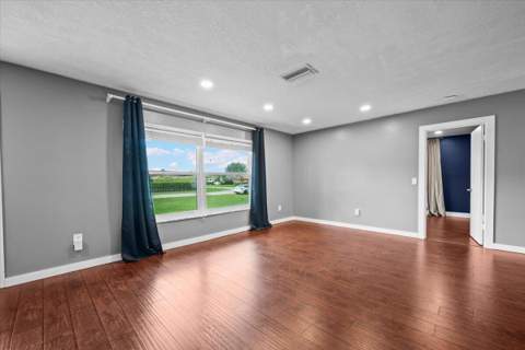 7423 Oakmont Drive, Greenacres FL - photo 21 of 44