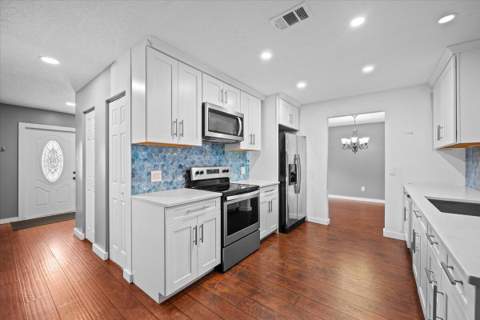7423 Oakmont Drive, Greenacres FL - photo 10 of 44