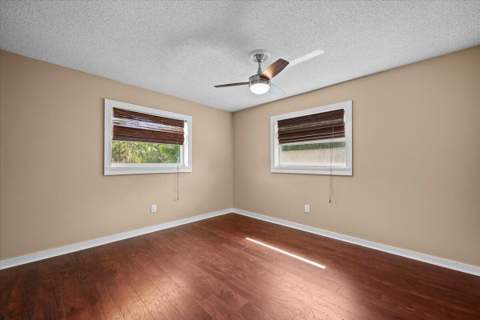 7423 Oakmont Drive, Greenacres FL - photo 23 of 44