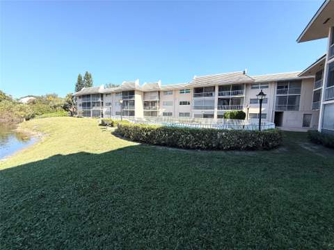 2850 Forest Hills Boulevard #214, Coral Springs FL - photo 12 of 14