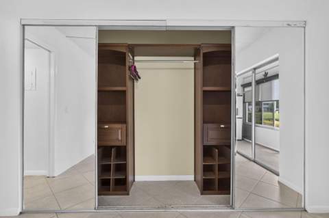127 Chatham F, West Palm Beach FL - photo 11 of 36