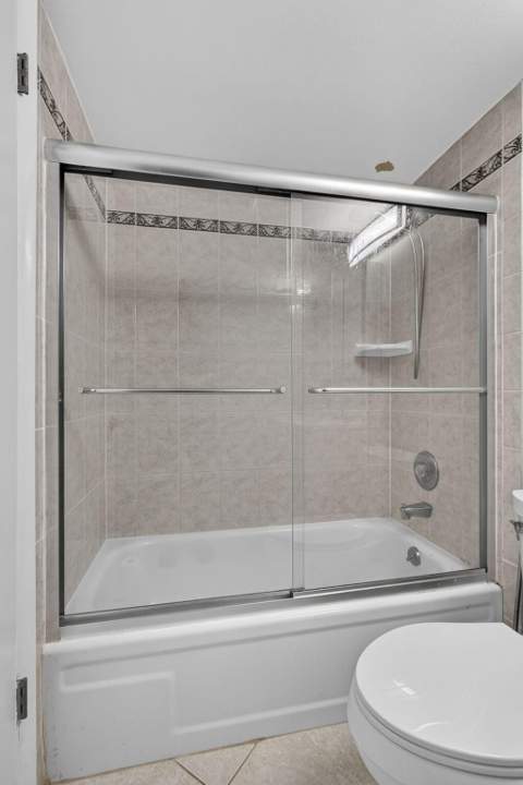 127 Chatham F, West Palm Beach FL - photo 13 of 36